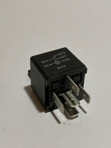 RELAIS 12v